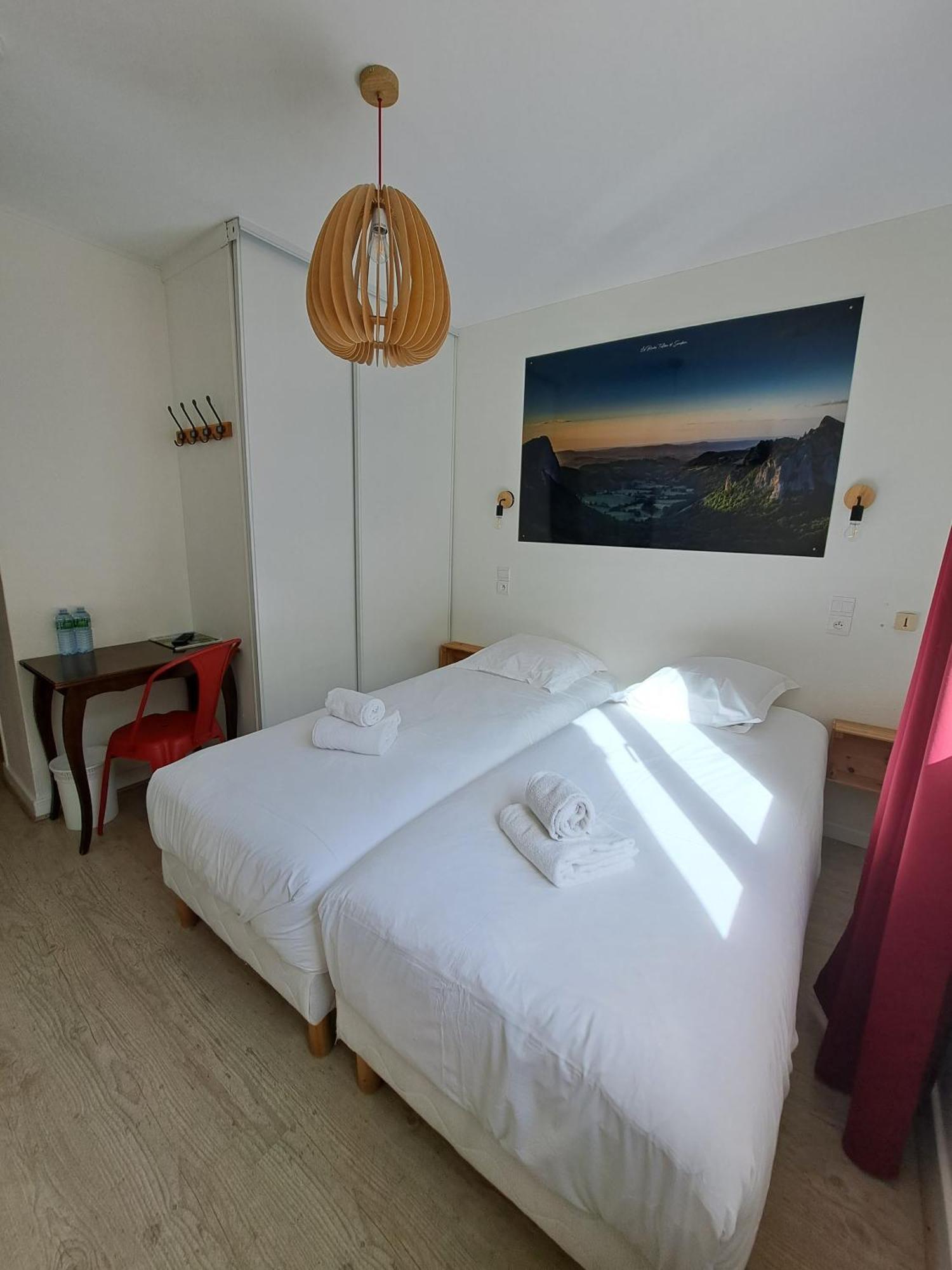 Hotel Les Mouflons Le Mont-Dore Eksteriør bilde